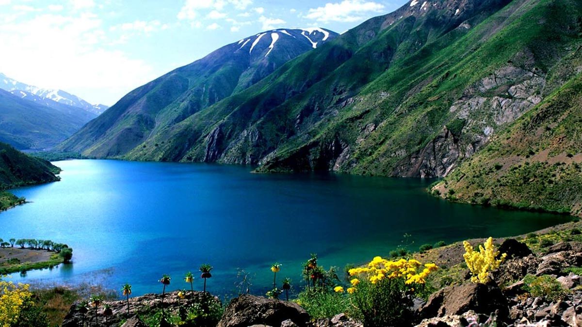 کمپینگ در دریاچه گهر لرستان کمپینگ در دریاچه گهر لرستان