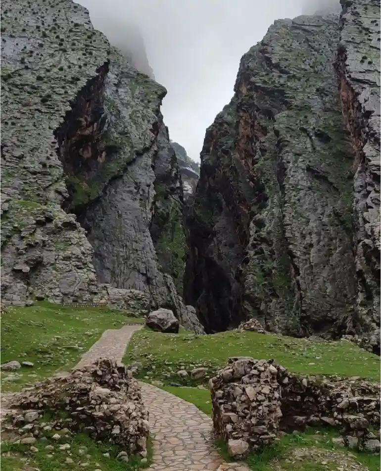 محدودیت‌ های سفر به دره شهر