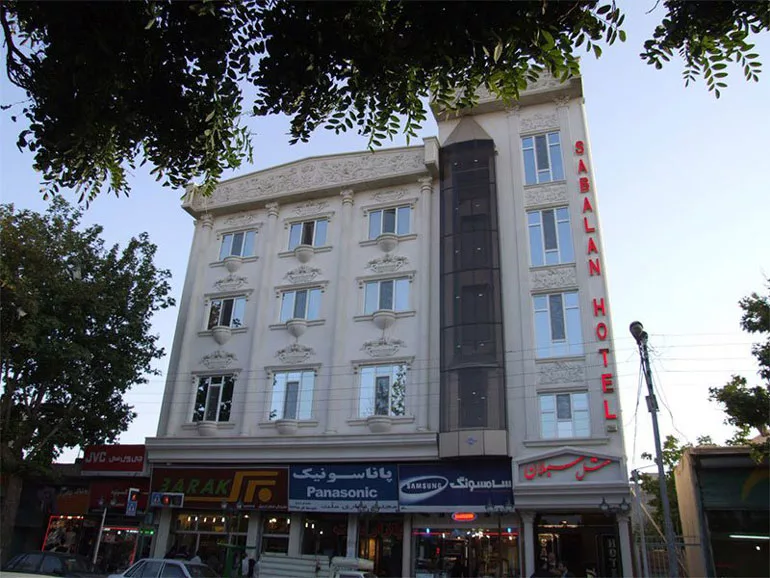 اقامت در اردبیل
