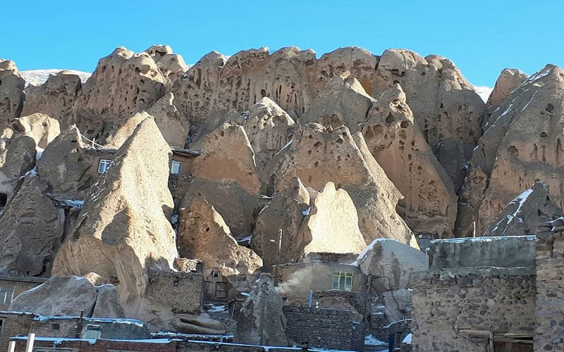 عمارت سنگی در کندوان
