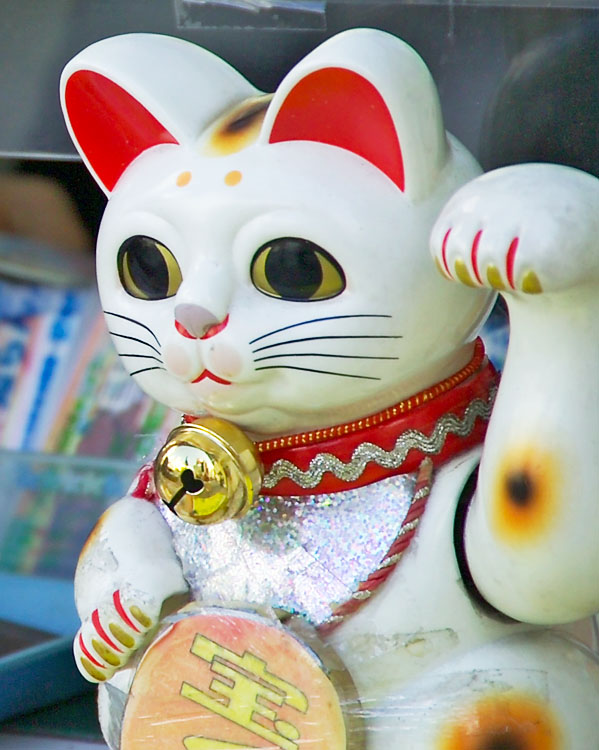 مجسمه گربه مانکی نکو
